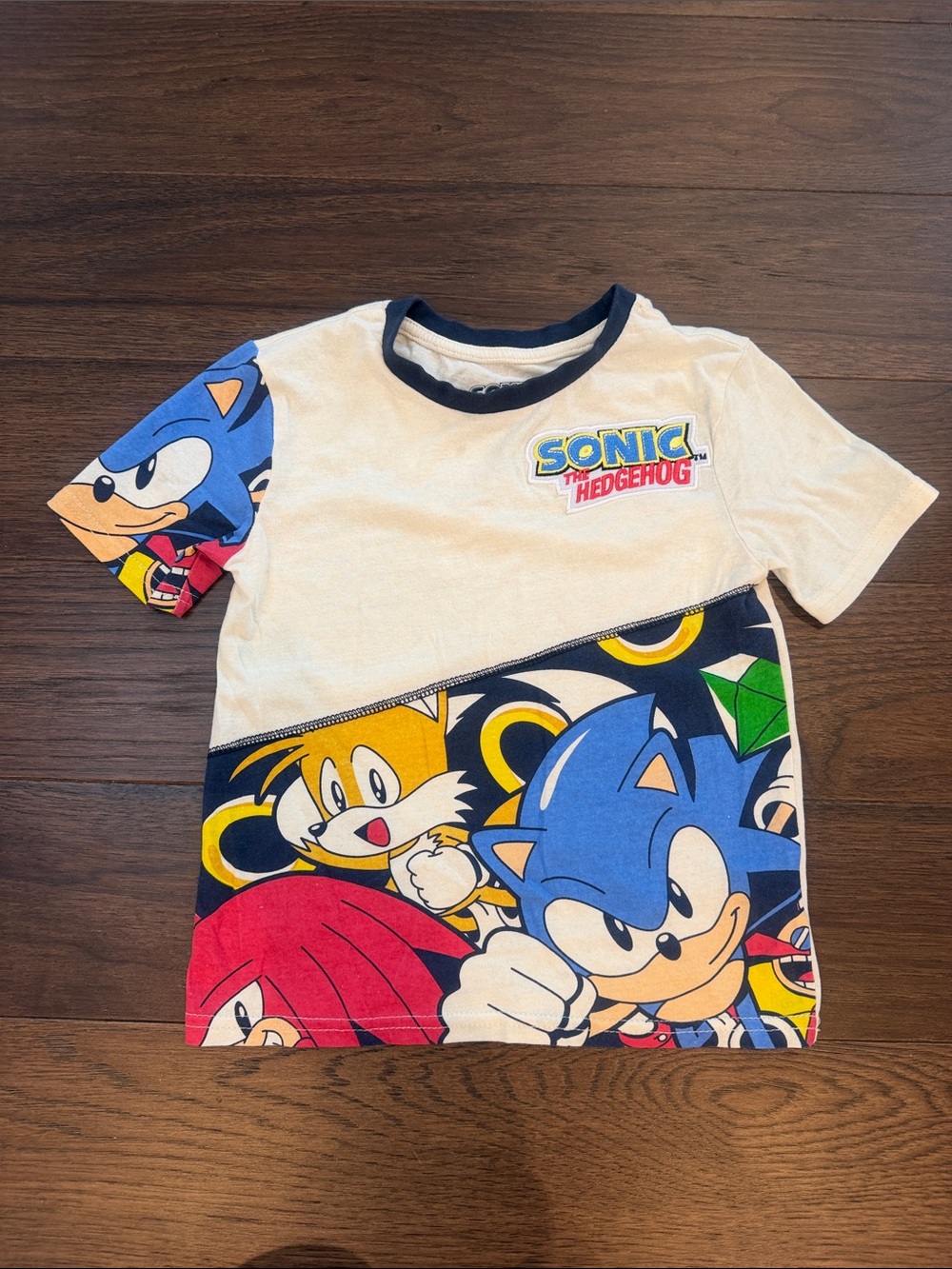 Sonic the Hedgehog Kids Graphic T-Shirt Sonic Tails Knuckles Size 4/5 - C39-078